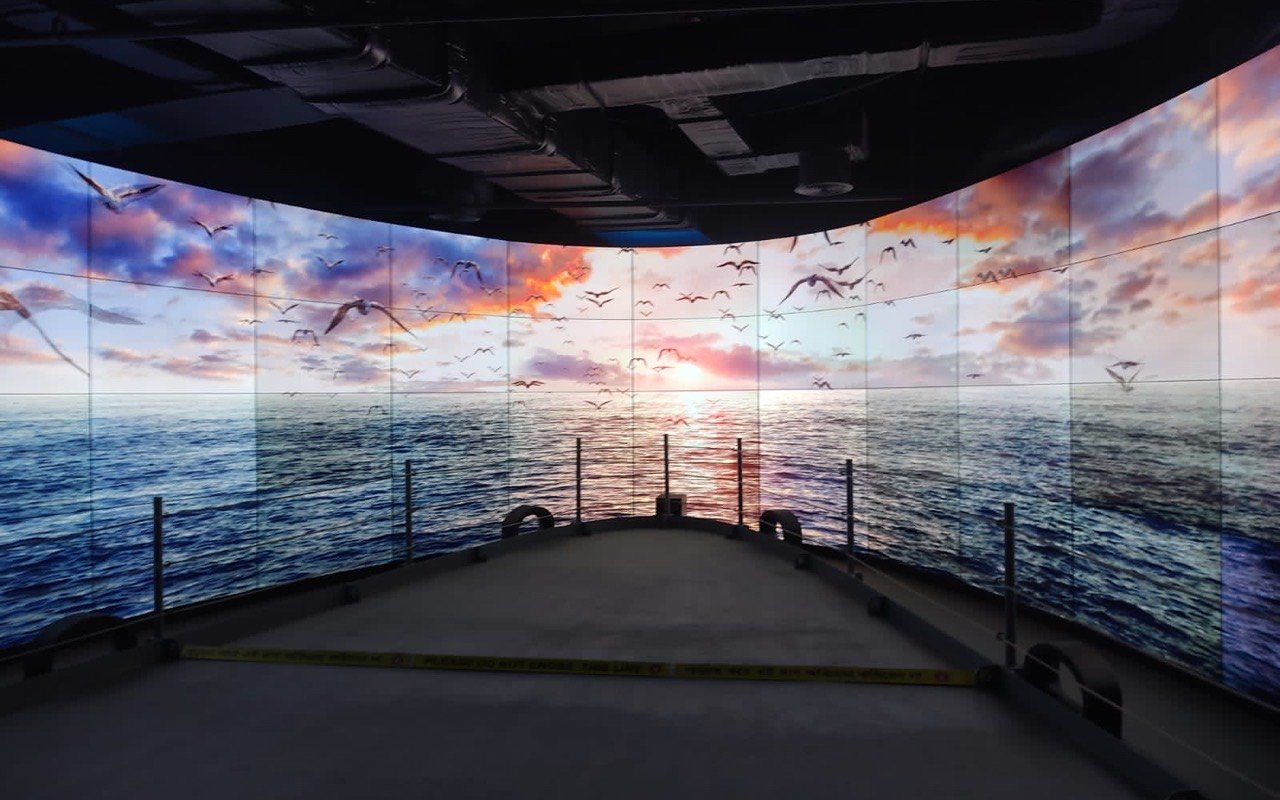 Symbolbild Museum oder Ausstellung: Immersive Ausstellung mit großer Projektion
